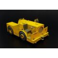 UK Flight Deck Tractor Tugmaster 1/32