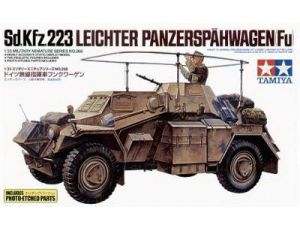 Sd.Kfz.223 w/Photo Etch.Parts LL