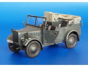 Stoewer Kfz.2 Radio car
