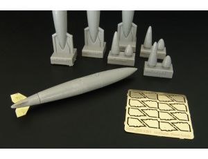 US 300gal Fuel Tanks *3