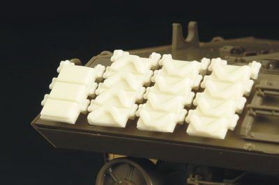 External track armor for M4/M10