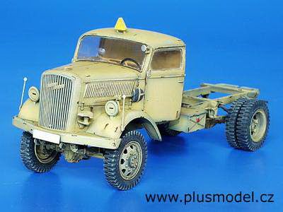 Opel Blitz 4 x 4 podvozek - konverzní sa