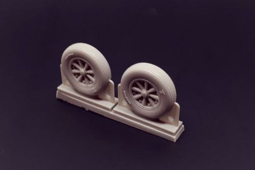 F4U Late Ribbed Thread Wheels set