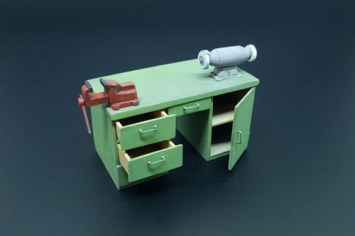 Workbench w/table grinder and vise