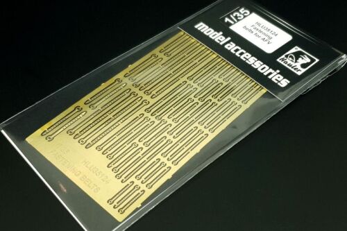 Fastening belts for AFV