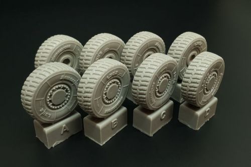 JGSDF Type 16 Wheels Tamiya
